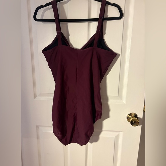 Croft & Barrow Burgundy Ruched Swimsuit - Picture 3 of 7